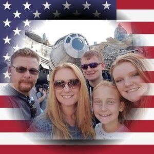 Meet your Posher, Loretta  lori